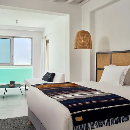 Kouros & Hotel 5*