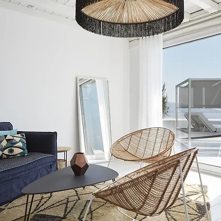 Kouros & 5* Mykonos Town